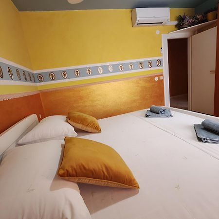 Pia Apartment Dugi Rat Ngoại thất bức ảnh