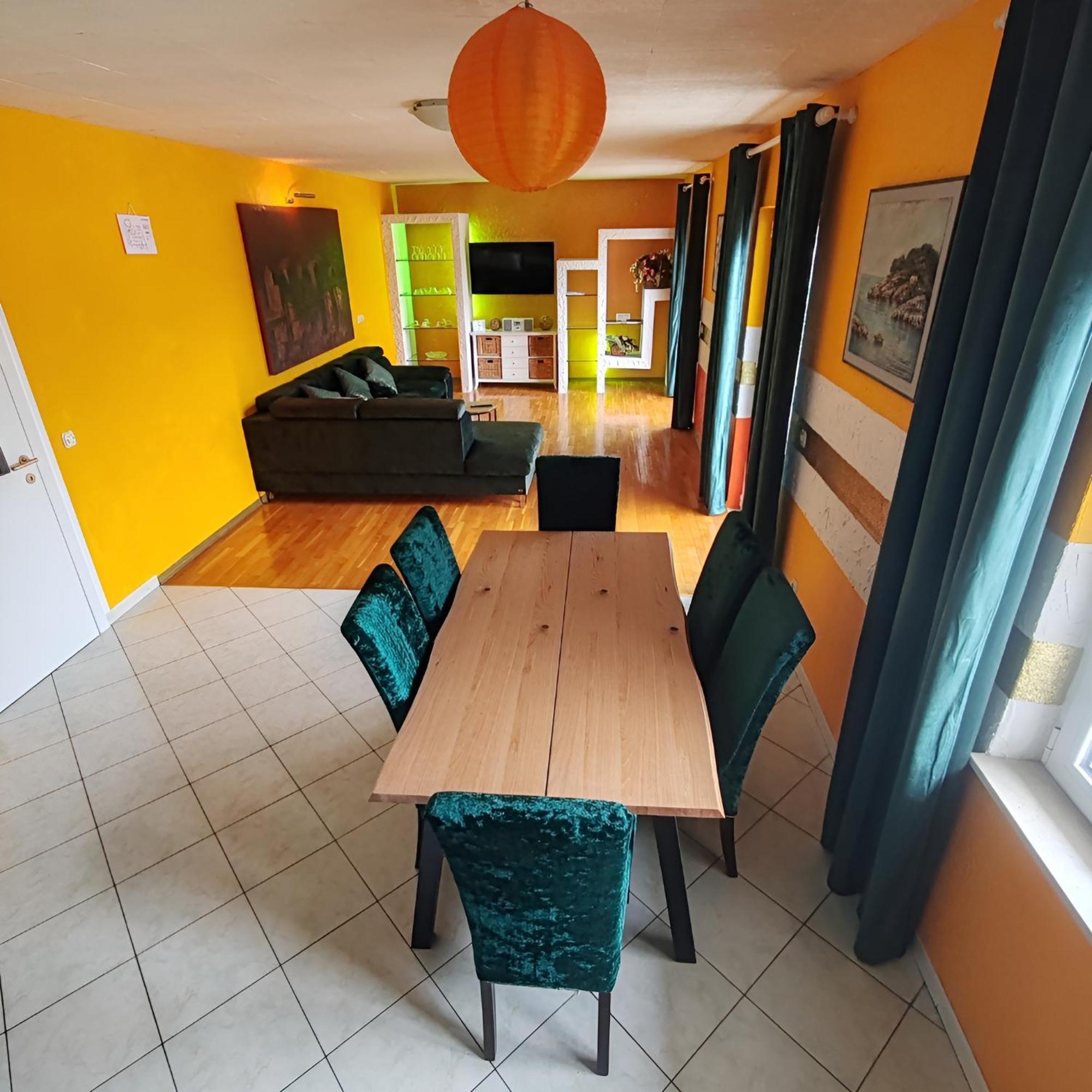 Pia Apartment Dugi Rat Ngoại thất bức ảnh