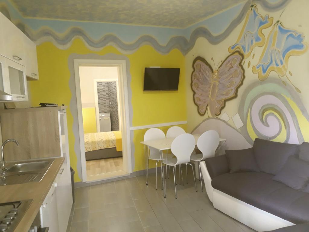 Pia Apartment Dugi Rat Ngoại thất bức ảnh